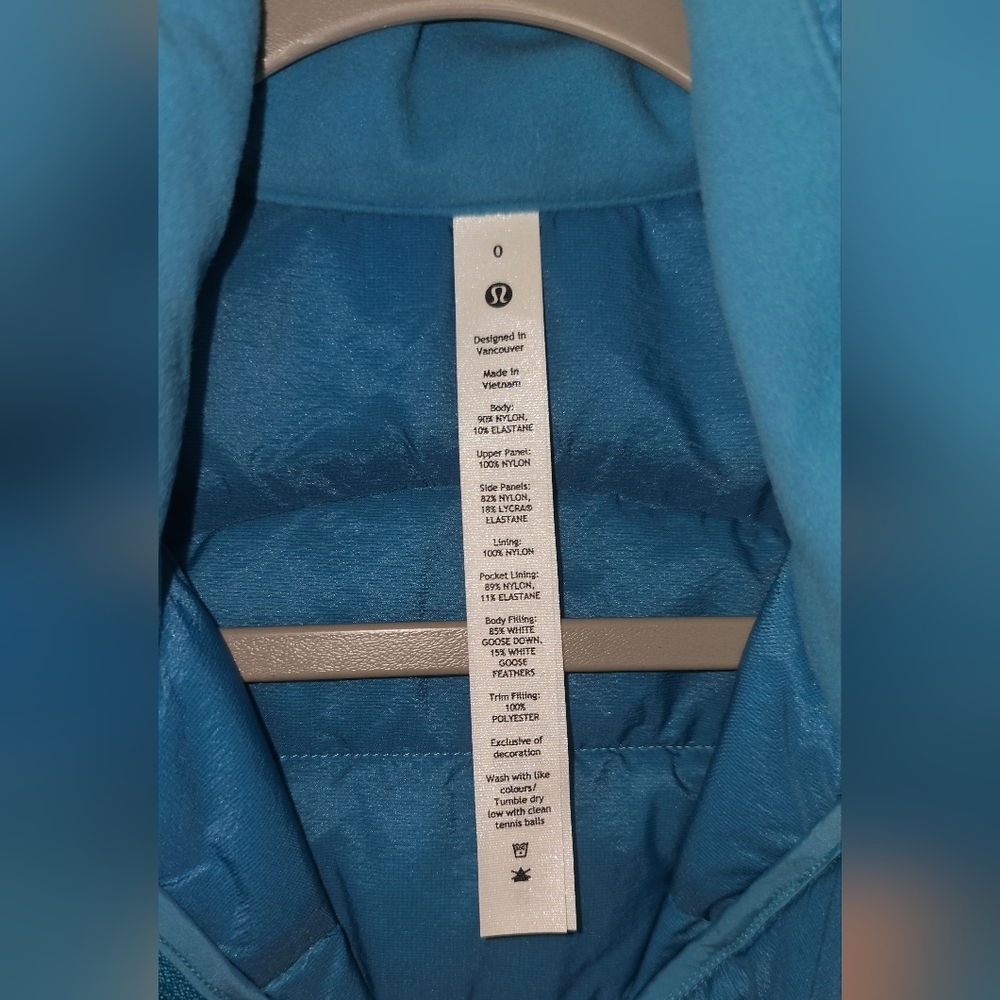 Lululemon Athletica Down For It All Women's Teal Puffer Vest - Picture 4 of 4